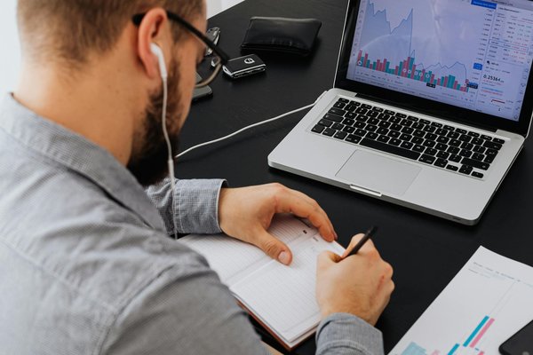 Supports de téléphone : 5 astuces pour un confort optimal